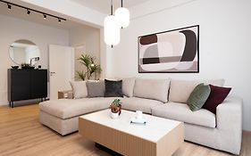 Luxury Apartment Next To The National Museum